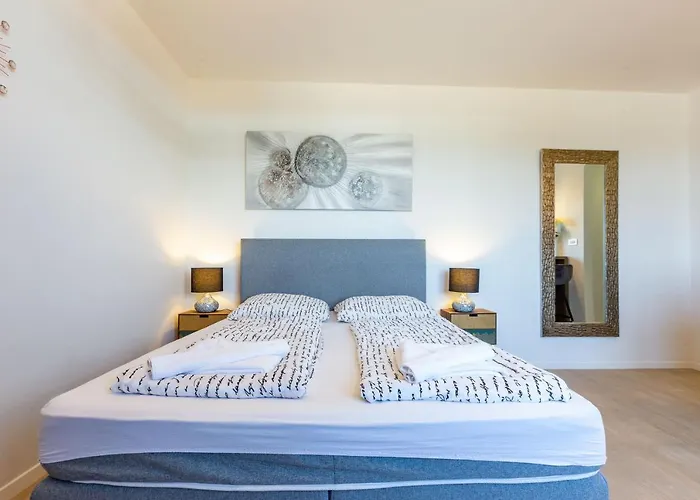 Tiffy W Private Parking アパート ザダル